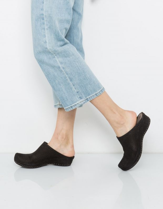 נעלי נשים - Vialis - כפכפים מחוררים LOLA - שחור