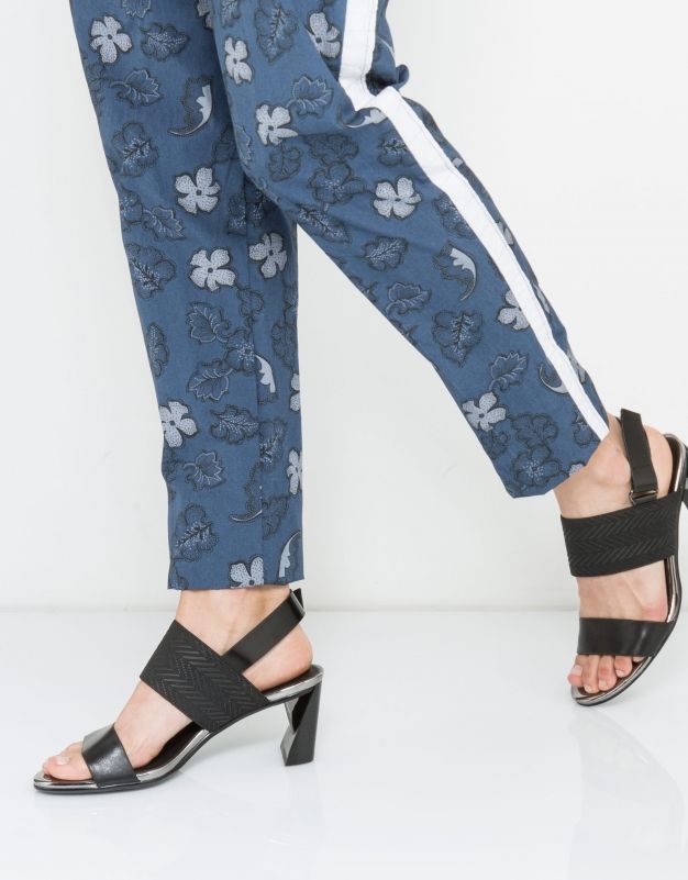 סנדל ZINK SLINGBACK MID United Nude | שופרא | shoofra
