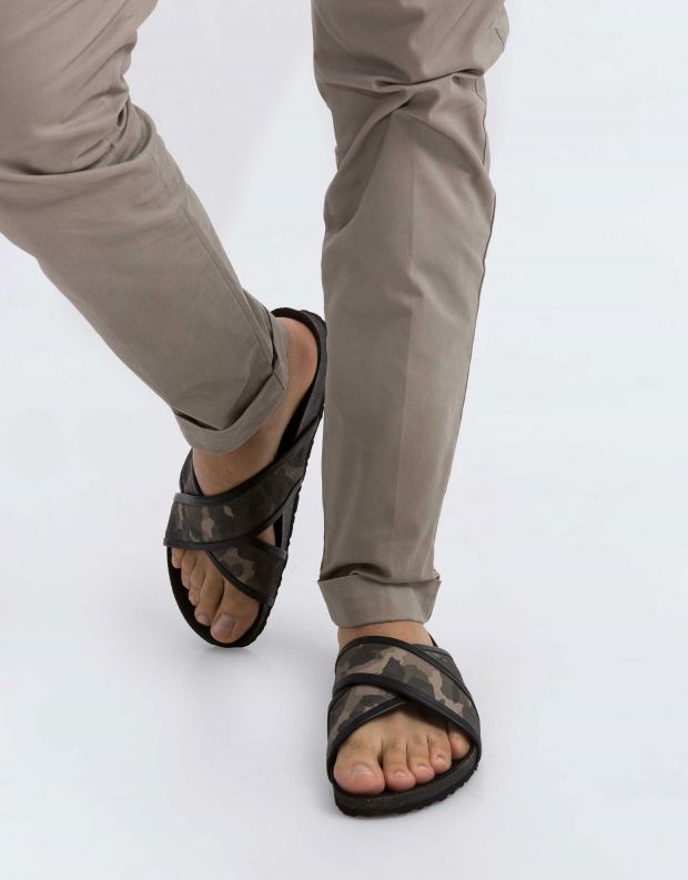 נעלי גברים - Sneaky Steve - קבקב CROSSER - צבאי