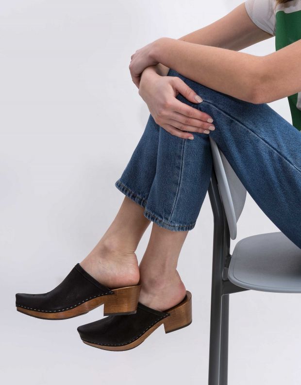 נעלי נשים - Vialis - כפכפי עץ DAIDAI - שחור