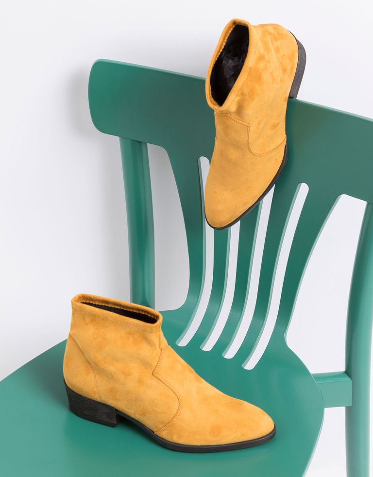 נעלי נשים - NR Rapisardi - מגפוני עקב טבעוניים THORA - צהוב