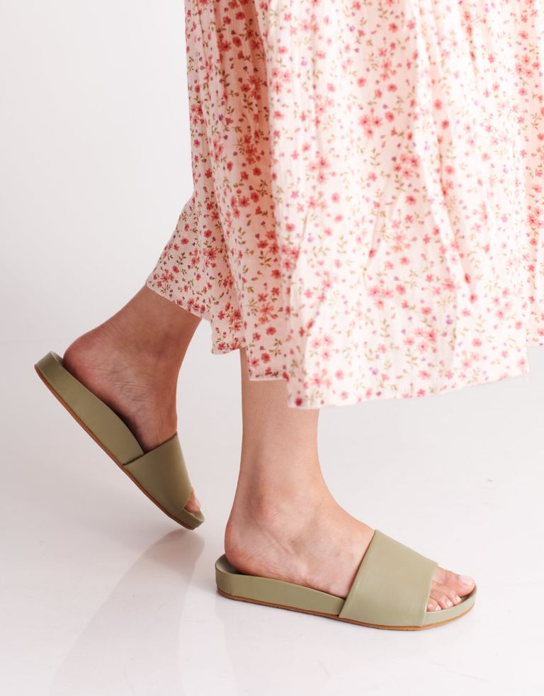 נעלי נשים - SOL SANA - כפכפים שטוחים FLO - ירוק