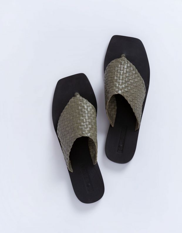 נעלי נשים - SOL SANA - כפכפי אצבע שטוחים WINNIE - זית