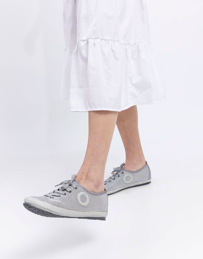 ARO סניקרס HOLLY כסף.1