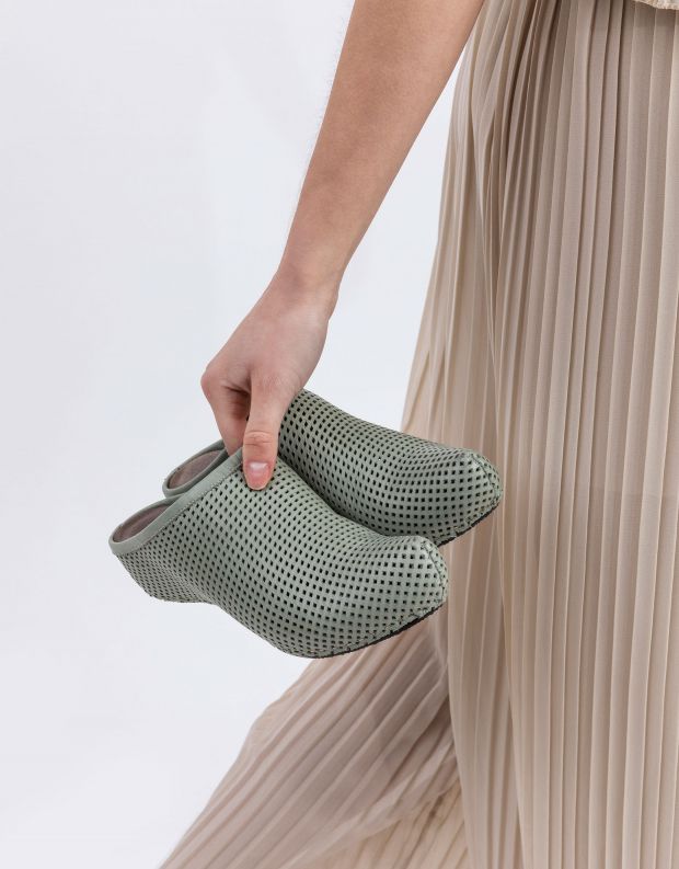 נעלי נשים - Vialis - כפכפי עור מחוררים LOLA - מנטה