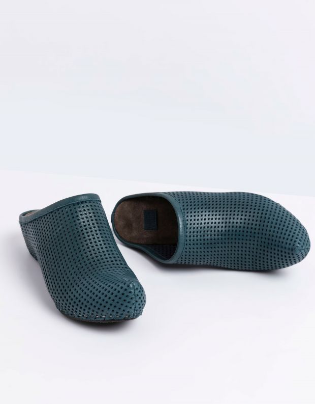 נעלי נשים - Vialis - כפכפי עור מחוררים LOLA - כחול