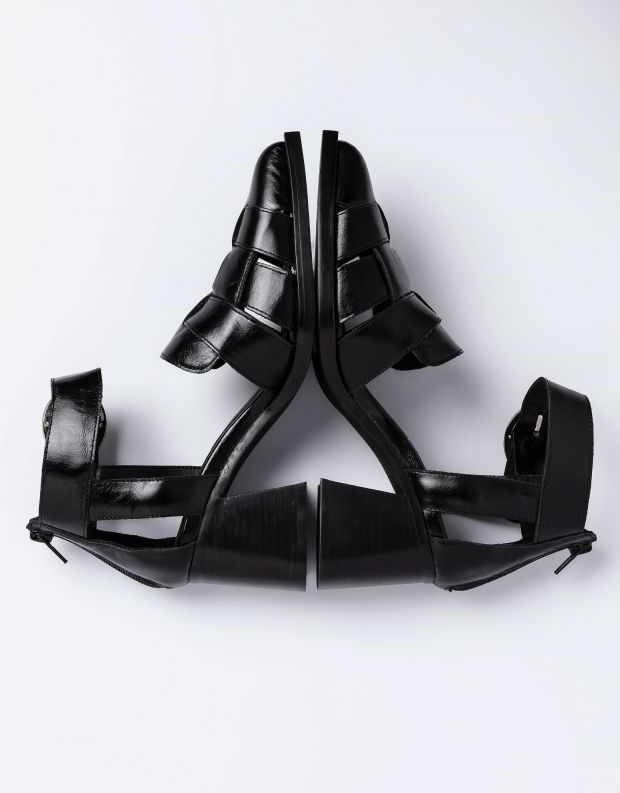 נעלי נשים - Jeffrey Campbell - סנדלי עור עם עקב MARIA - שחור