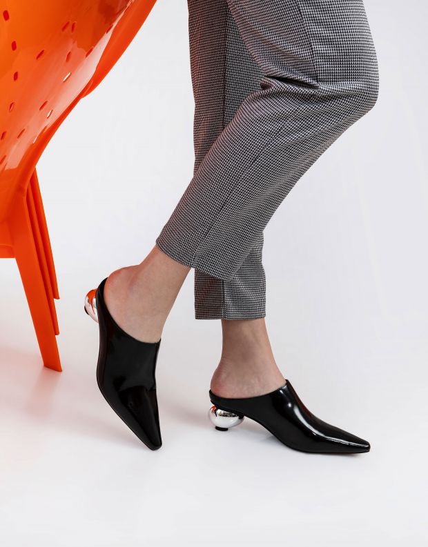 נעלי נשים - Jeffrey Campbell - כפכפי שפיץ עם עקב ROOTED - שחור