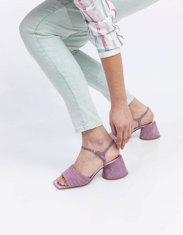 נעלי נשים - Jeffrey Campbell - סנדלי זמש עם עקב VERRA - לילך