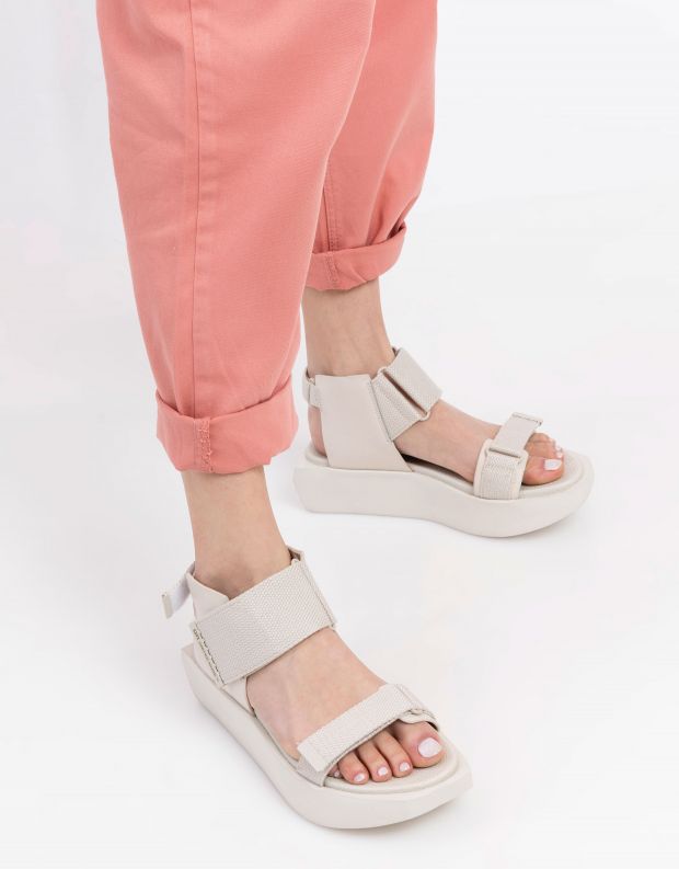 נעלי נשים - United Nude - סנדלי פלטפורמה WA LO - לבן