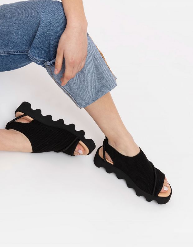 נעלי נשים - United Nude - סנדלי פלטפורמה BIND - שחור