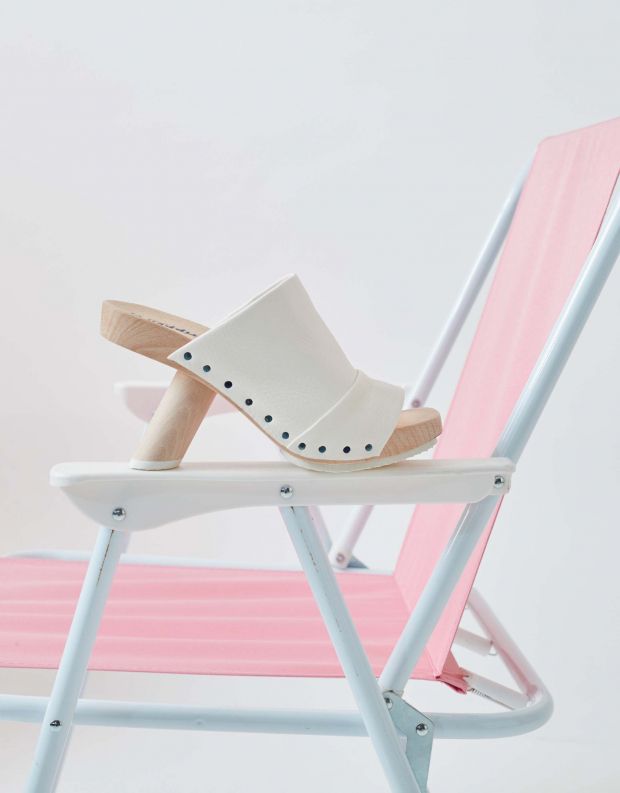 נעלי נשים - Trippen - כפכפי עקב CLAIM WOOD - לבן