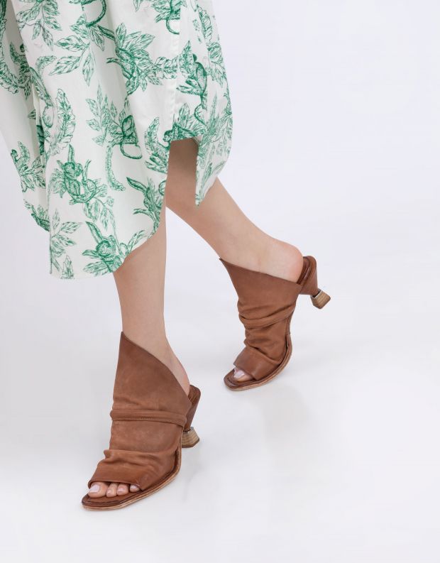 נעלי נשים - A.S. 98 - כפכפי עקב HEAR - חום