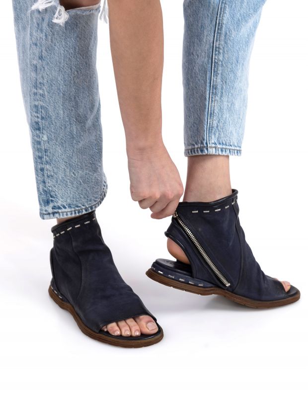 נעלי נשים - A.S. 98 - סנדלי סיכות סגורים MARE - כחול