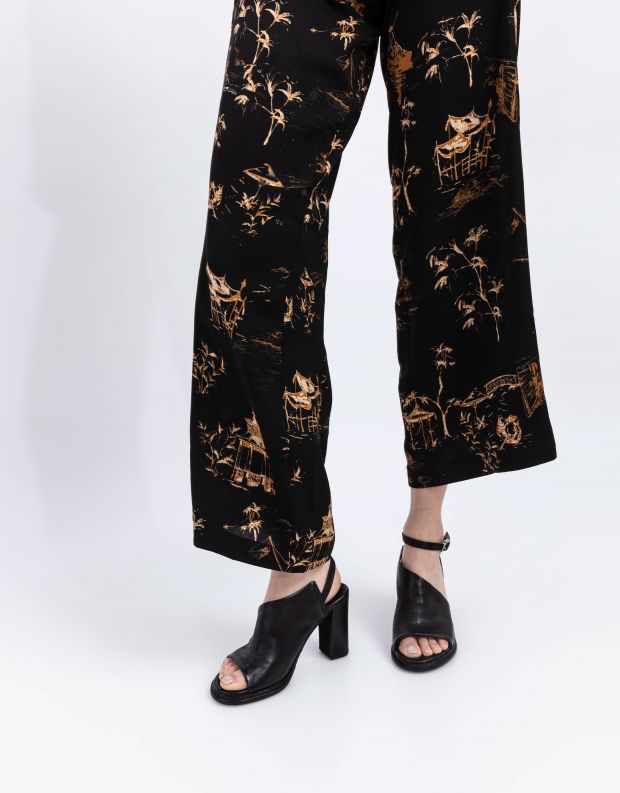 נעלי נשים - A.S. 98 - סנדלי עקב וקולר BASILE - שחור