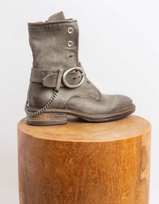 נעלי נשים - A.S. 98 - מגפונים עם אבזם FLOWER - אפור