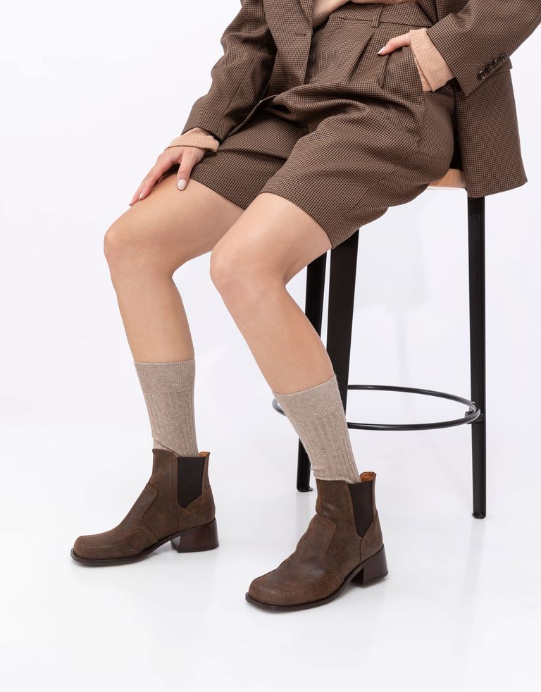 נעלי נשים - Chie Mihara - מגפוני עור עם עקב BANJA - חום