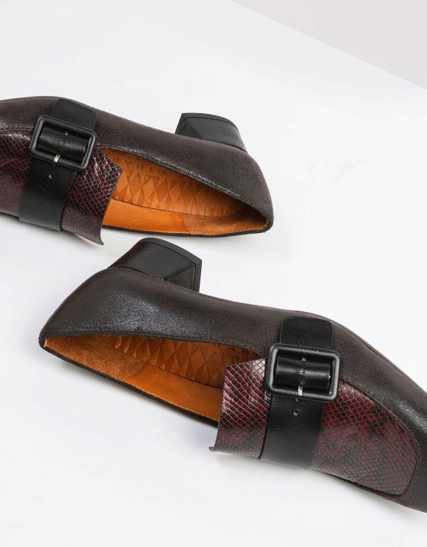 נעלי נשים - Chie Mihara - נעלי מוקסנים עם עקב REVA - חום