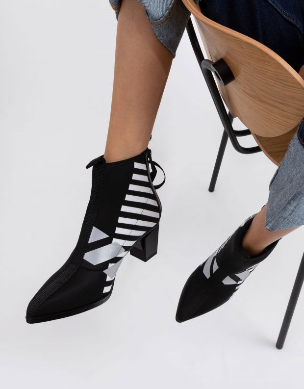 נעלי נשים - United Nude - מגפוני עקב LEV CALLI MID - שחור לבן