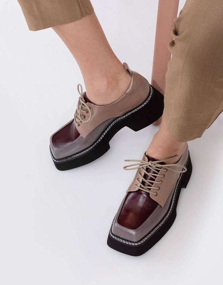 נעלי נשים - Jeffrey Campbell - נעלי שרוכים פלטפורמה BOOK - אפור   בז'