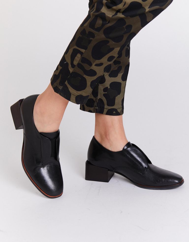 נעלי נשים - Yuko Imanishi - נעליים סגורות TSUBASA - שחור