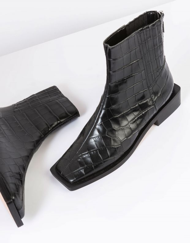 נעלי נשים - Schutz - מגפוני עור קרוקו LILLY - שחור