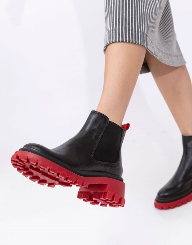 נעלי נשים - Schutz - מגפוני צ'לסי ANN - שחור אדום