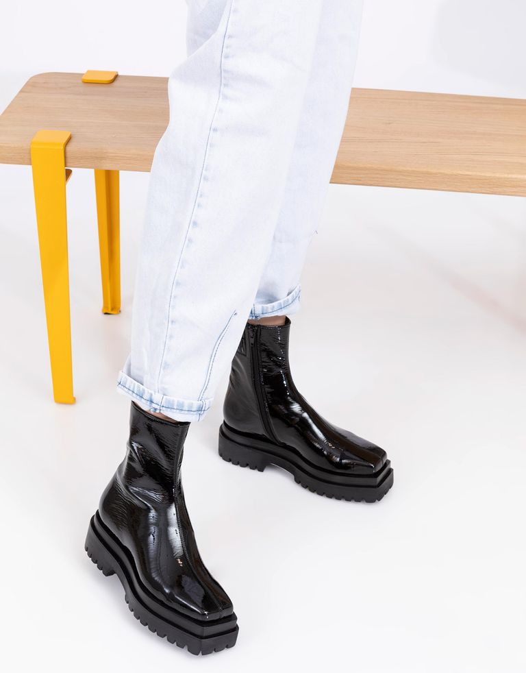 נעלי נשים - Jeffrey Campbell - מגפונים מבריקים DEVOUT - שחור