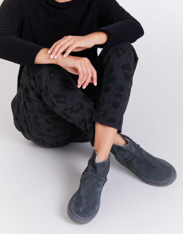 נעלי נשים - Satorisan - מגפוני זמש MERAKI LO - שחור