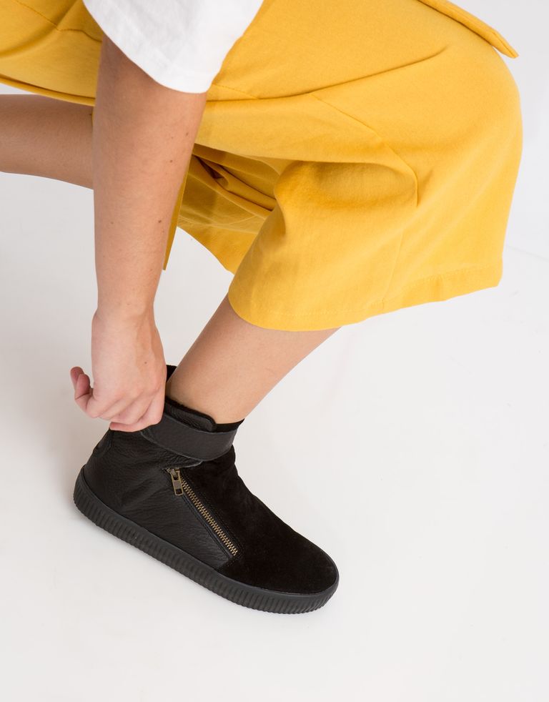 נעלי נשים - Aro - מגפון NOELLE רוכסן סקוטצ' - שחור