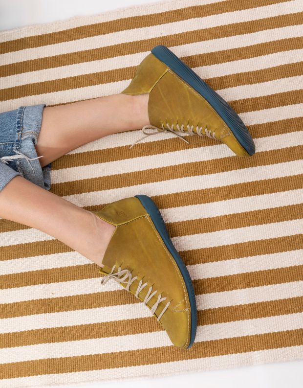 נעלי נשים - loints of Holland - נעלי עור NATURAL שרוכים - צהוב