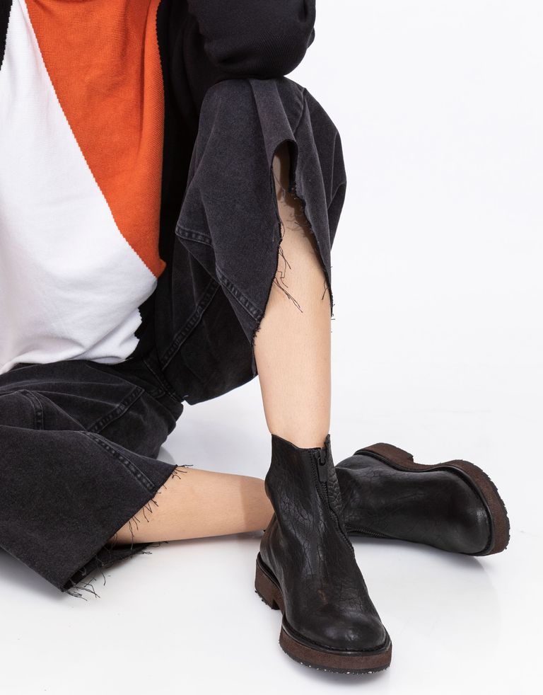 נעלי נשים - Vialis - מגפונים עם רוכסן ARAN - שחור