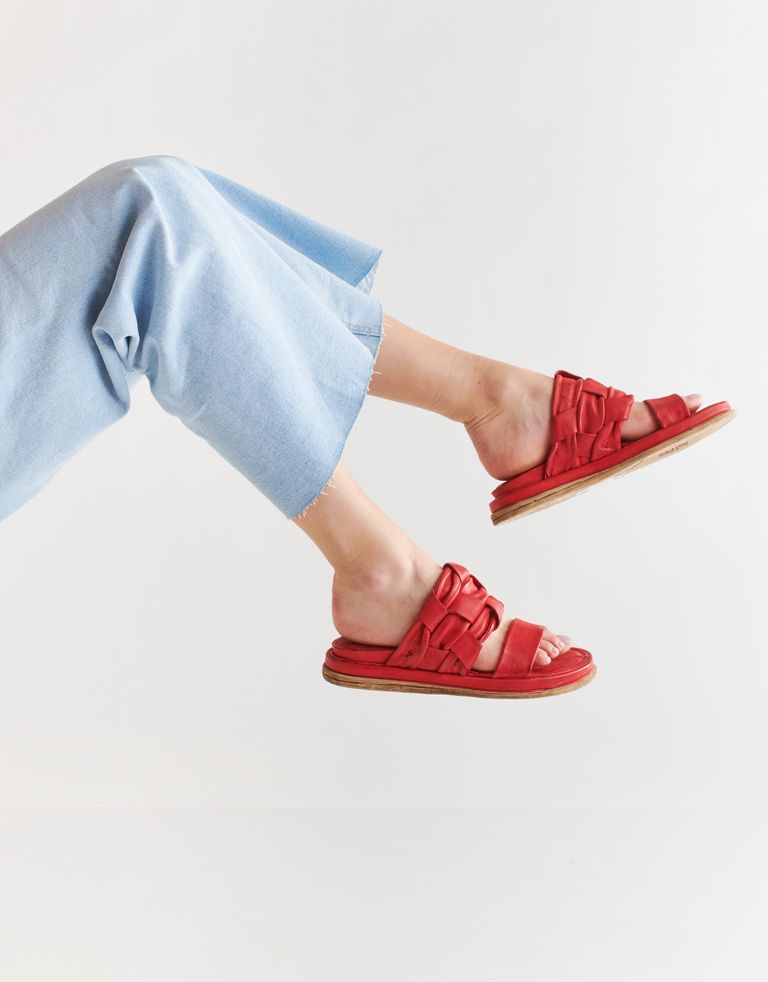 נעלי נשים - A.S. 98 - כפכפי עור קלועים POLA - אדום