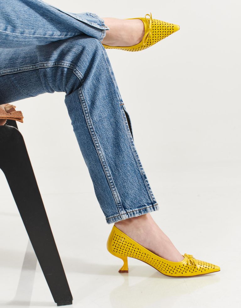 נעלי נשים - Jeffrey Campbell - נעלי סירה עם עקבים FAYRE - צהוב
