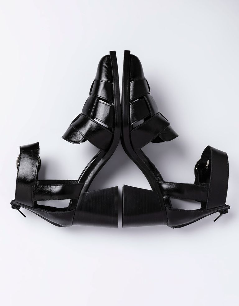 נעלי נשים - Jeffrey Campbell - סנדלי עקב מעור MARIA - שחור