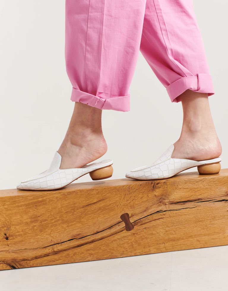 נעלי נשים - Jeffrey Campbell - כפכפי מיולז VIONIT DOT - לבן