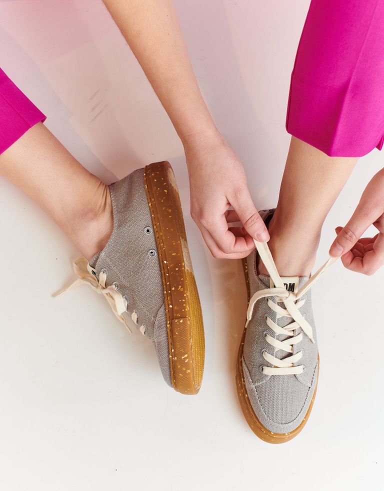 נעלי נשים - FRDM - סניקרס טבעוניות HEMP LOW - אפור