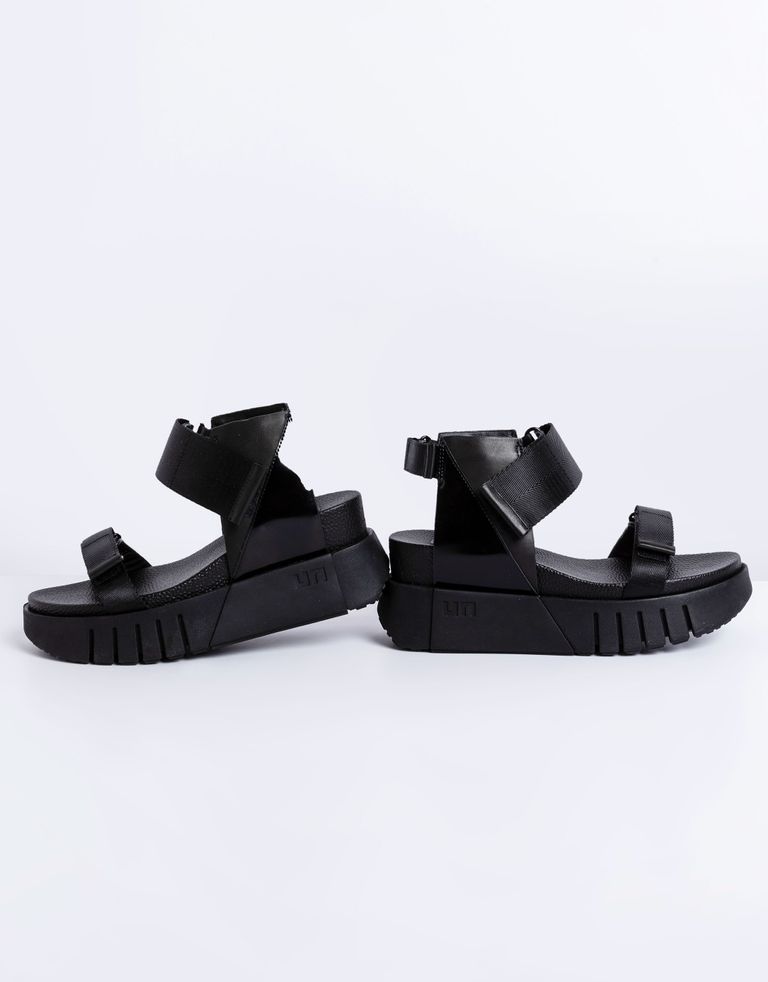 נעלי נשים - United Nude - סנדלי פלטפורמה DELTA RUN - שחור
