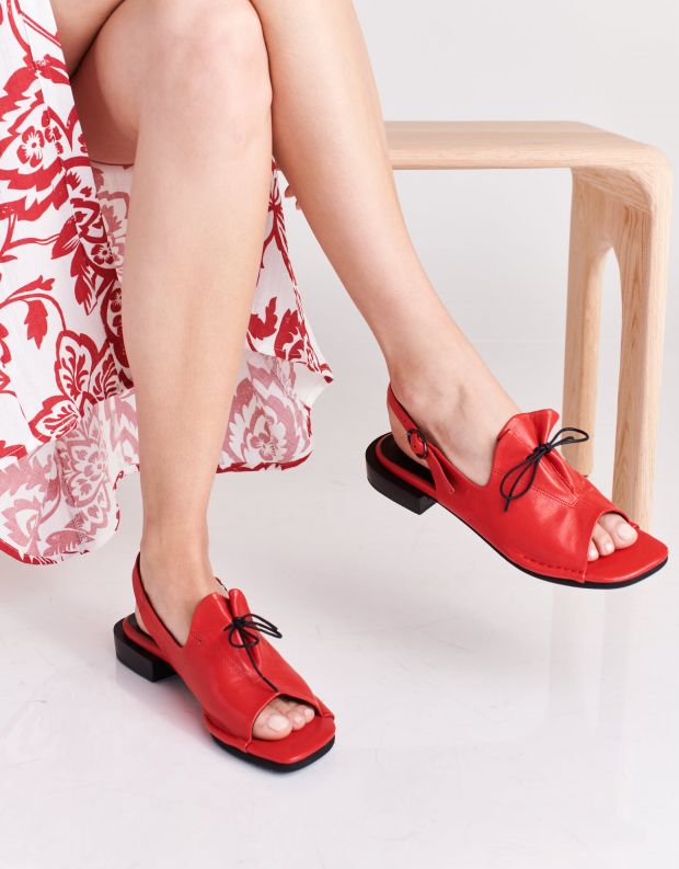 נעלי נשים - Yuko Imanishi - סנדלים שטוחים AOI - אדום