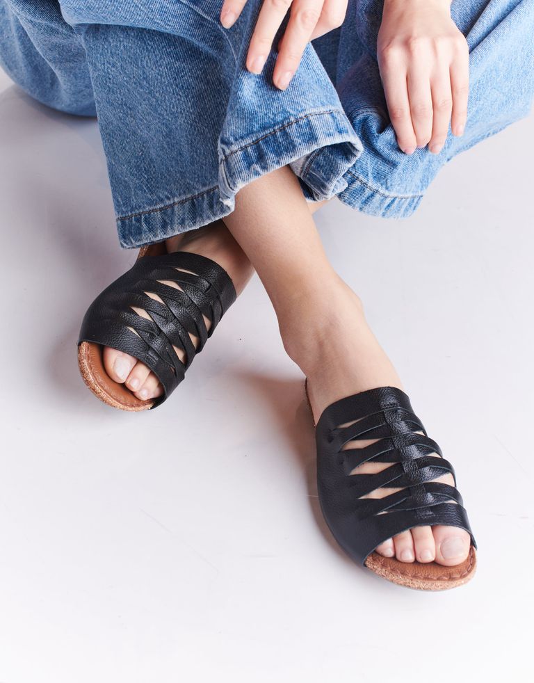 נעלי נשים - Klub Nico - כפכפי עור שטוחים GENA - שחור