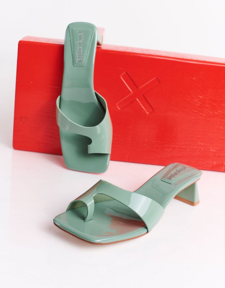 נעלי נשים - Jeffrey Campbell - כפכפי אצבע TECLADO - ירוק