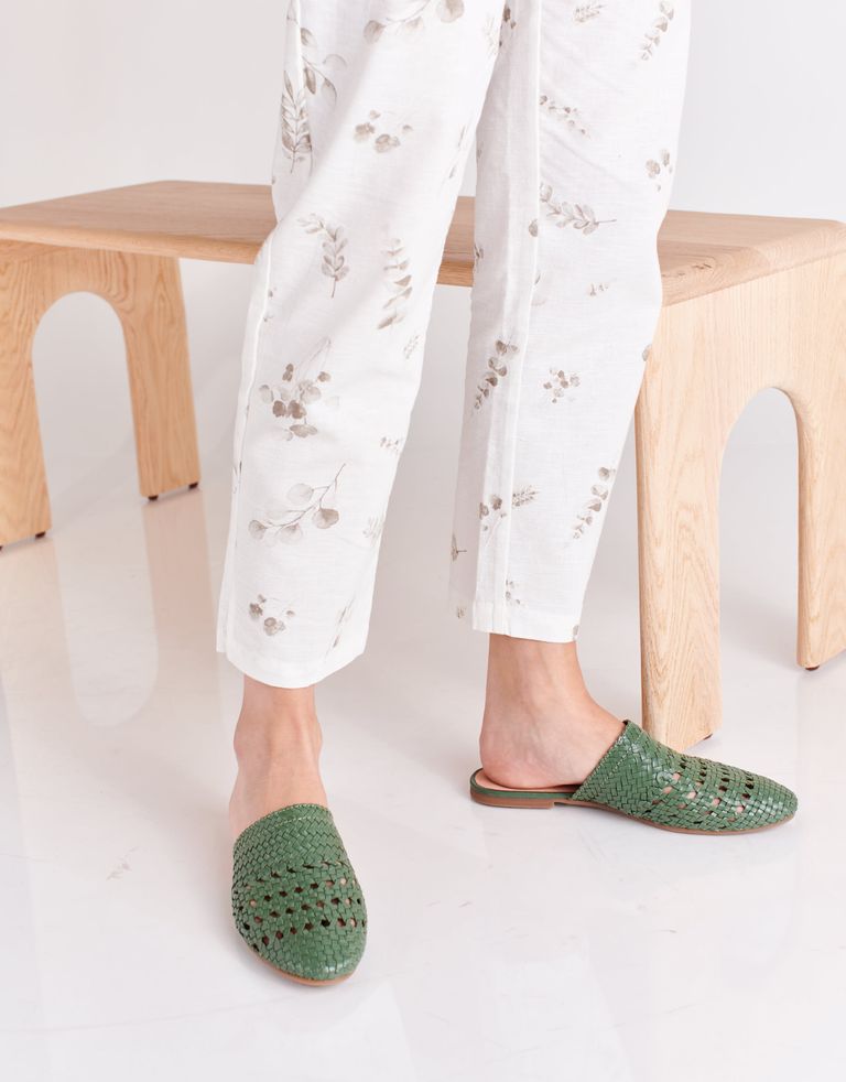 נעלי נשים - Salt+Umber - כפכפי עור LILY - ירוק