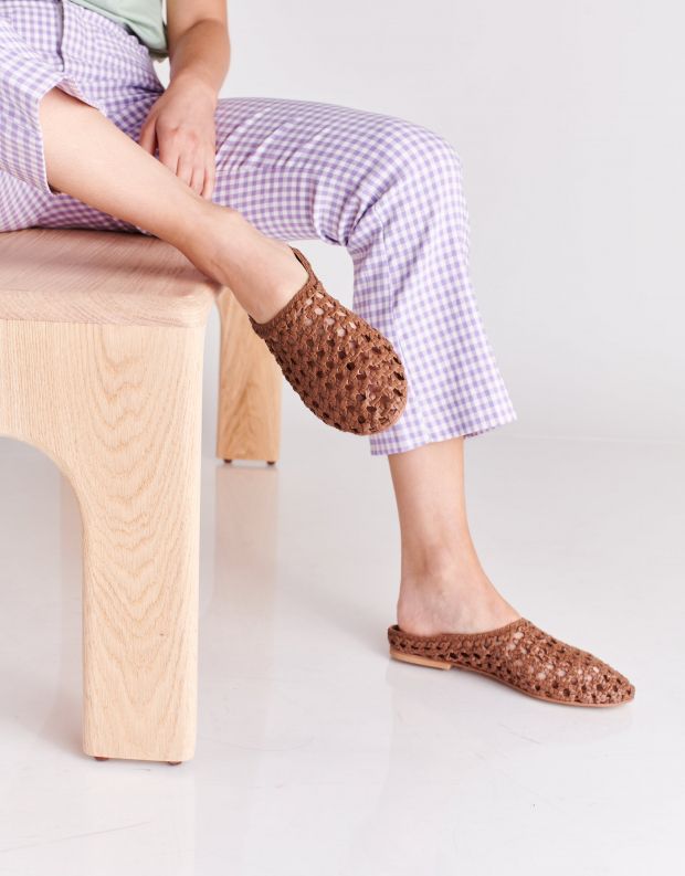 נעלי נשים - Salt+Umber - כפכפים שטוחים SHANTI - חום