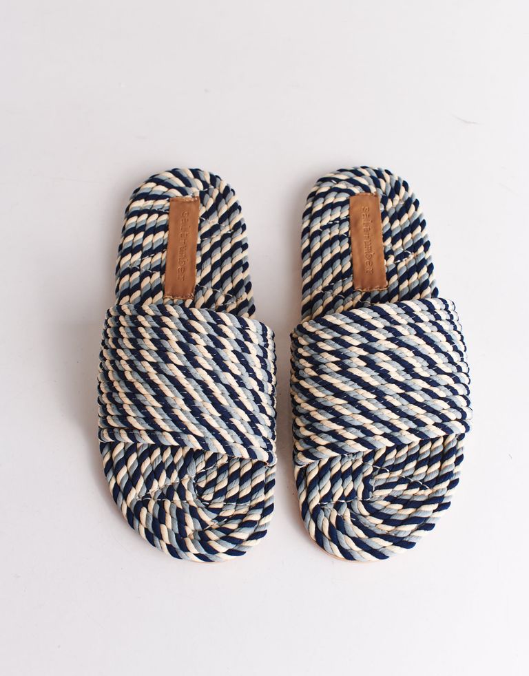 נעלי נשים - Salt+Umber - כפכפים שטוחים SUNNY - כחול   לבן