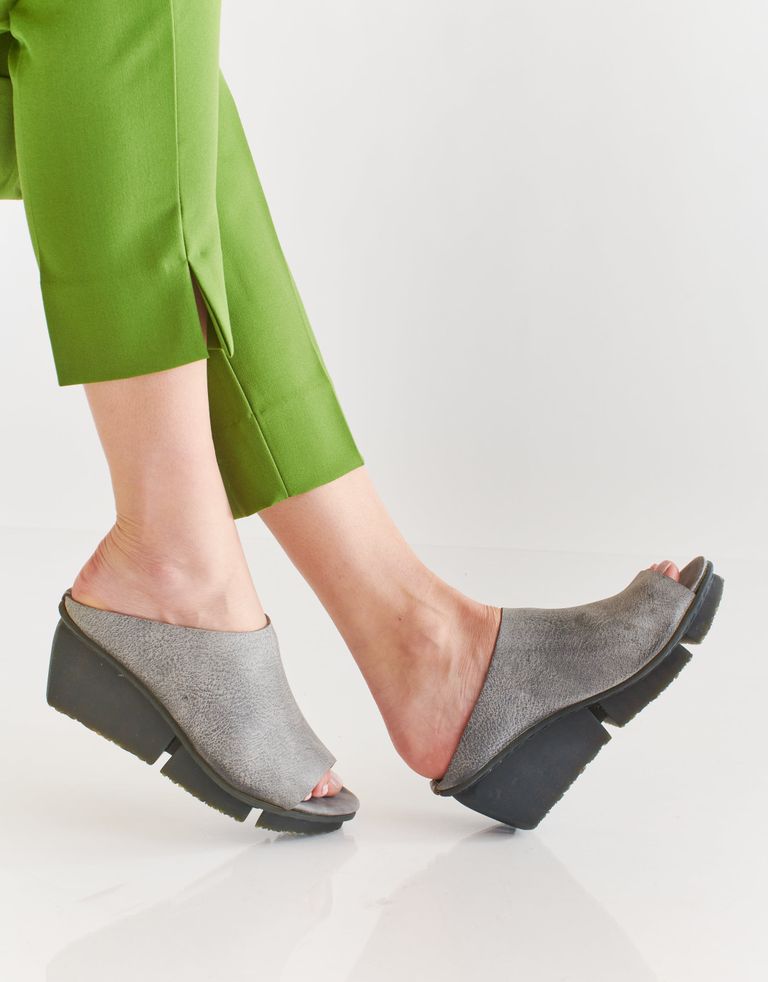 נעלי נשים - Trippen - כפכפי עור SOLO SPLITT - אפור