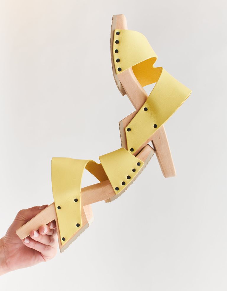 נעלי נשים - Trippen - כפכפים ZORRO WOOD - צהוב