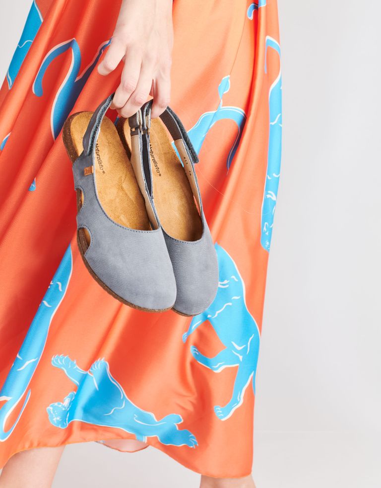 נעלי נשים - El Naturalista - סנדלי עור WAKATAUA - ג'ינס