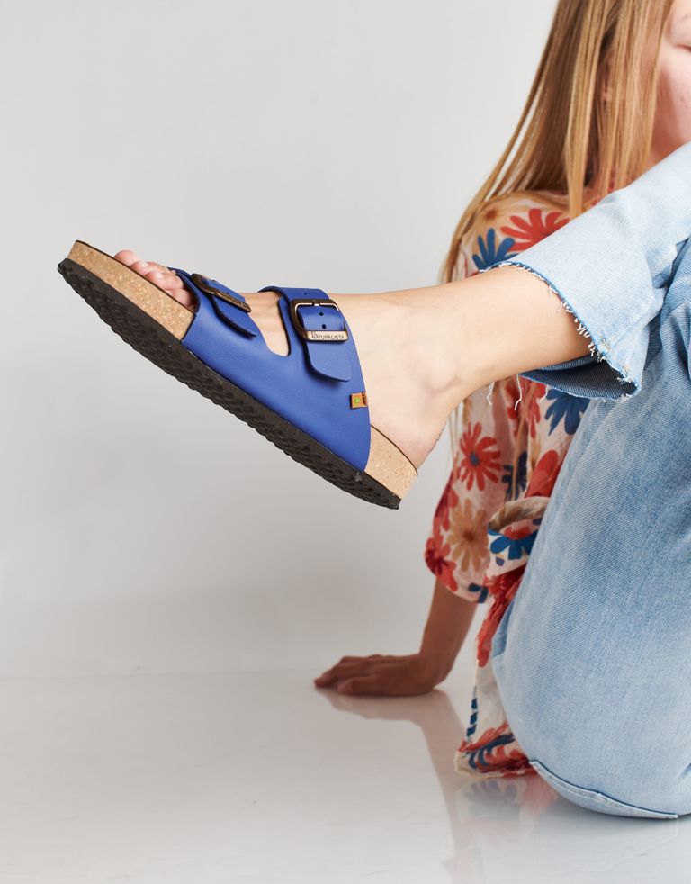 נעלי נשים - El Naturalista - כפכפי WARAJI VEGAN - כחול