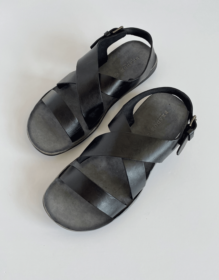 נעלי גברים - Brador - סנדלי עור CLOSE - שחור