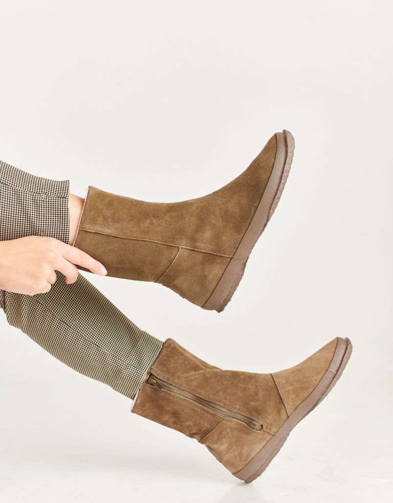 נעלי נשים - Aro - מגפיים מזמש WILLY - חום2